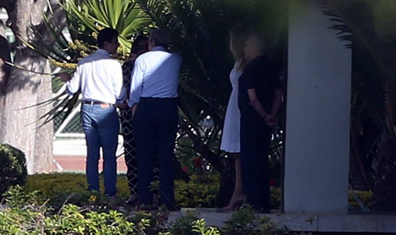 Os tucanos Antonio Imbassahy e Bruno Araújo deixam o Palácio do Jaburu após se reunirem com o presidente