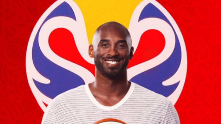 Kobe
Bryant deixa herança de mais de US$600 milhões

O ex-jogador de basquete, Kobe Bryant, que morreu em um acidente de
helicóptero, deixou uma riqueza de U$600 milhões para sua esposa e as três filhas. Até a sogra entrou na briga para
receber, alegando que trabalhava como assistente pessoal do casal e nunca
foi remunerada para isso