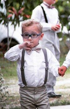 Chico terá
93% de viver uma vida normal após a cirurgia, mas a recuperação completa deve
demorar anos, informou Jéssica.
— A cirurgia
não é milagre. Ele vai continuar com risco de pegar infecção e ter parada
cardíaca, como já aconteceu. Essa é a nossa maior preocupação. Em média, os
pacientes demoram de dois a três anos para ficarem livres do medicamento e
viverem normalmente. Existe 93% de chance de isso acontecer com o Chico