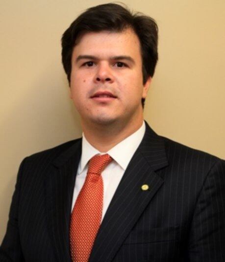 Ministro afirma que a reunião do CNPE discutirá e definirá as novas regras para os leilões do pré-sal