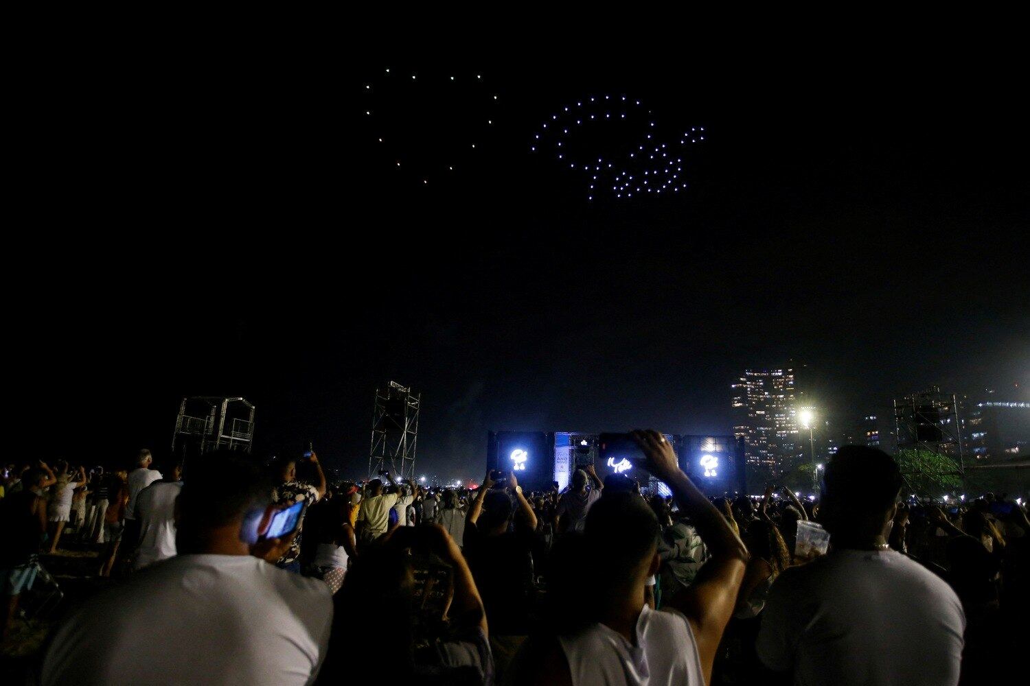Santos, Pelé, Ano-Novo, drones