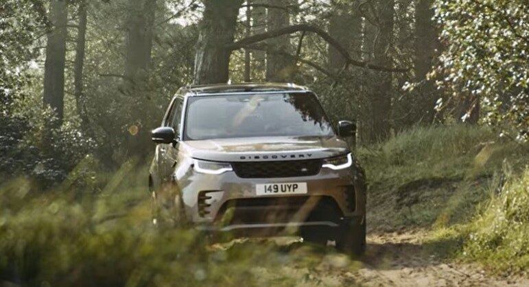 Transmissão é automática de oito velocidades