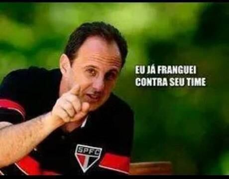 O goleiro não foi perdoado pelos rivais após novas falhas