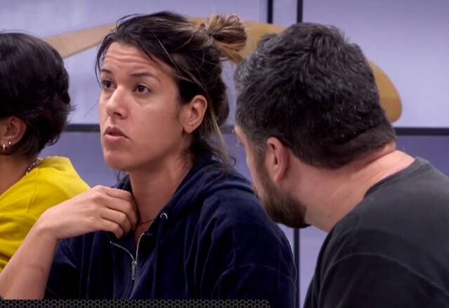 Com tantos boatos acontecendo na casa, Luciana começou a discutir com Bruno sobre a situação, dizendo que não achava certo o chef ficar espalhando que ela ficou olhando e copiando seu prato. Ela ainda o acusou de ficar bravo porque uma mulher ganhou a prova e que o Michele era um marionete do participante, que fazia tudo o que ele queria