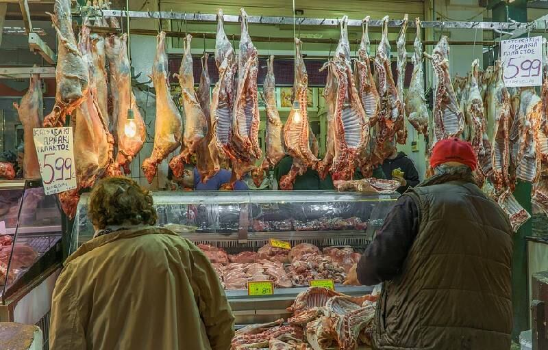 Carnes ficam 10% mais caras em 2021; frango em pedaços salta 30%
VEJA MAIS