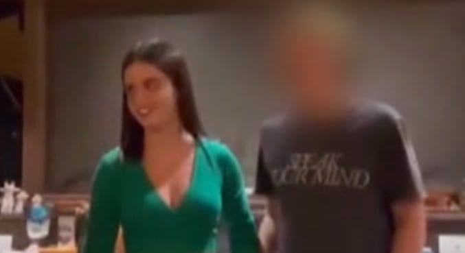 Helena expôs fim do relacionamento na internet