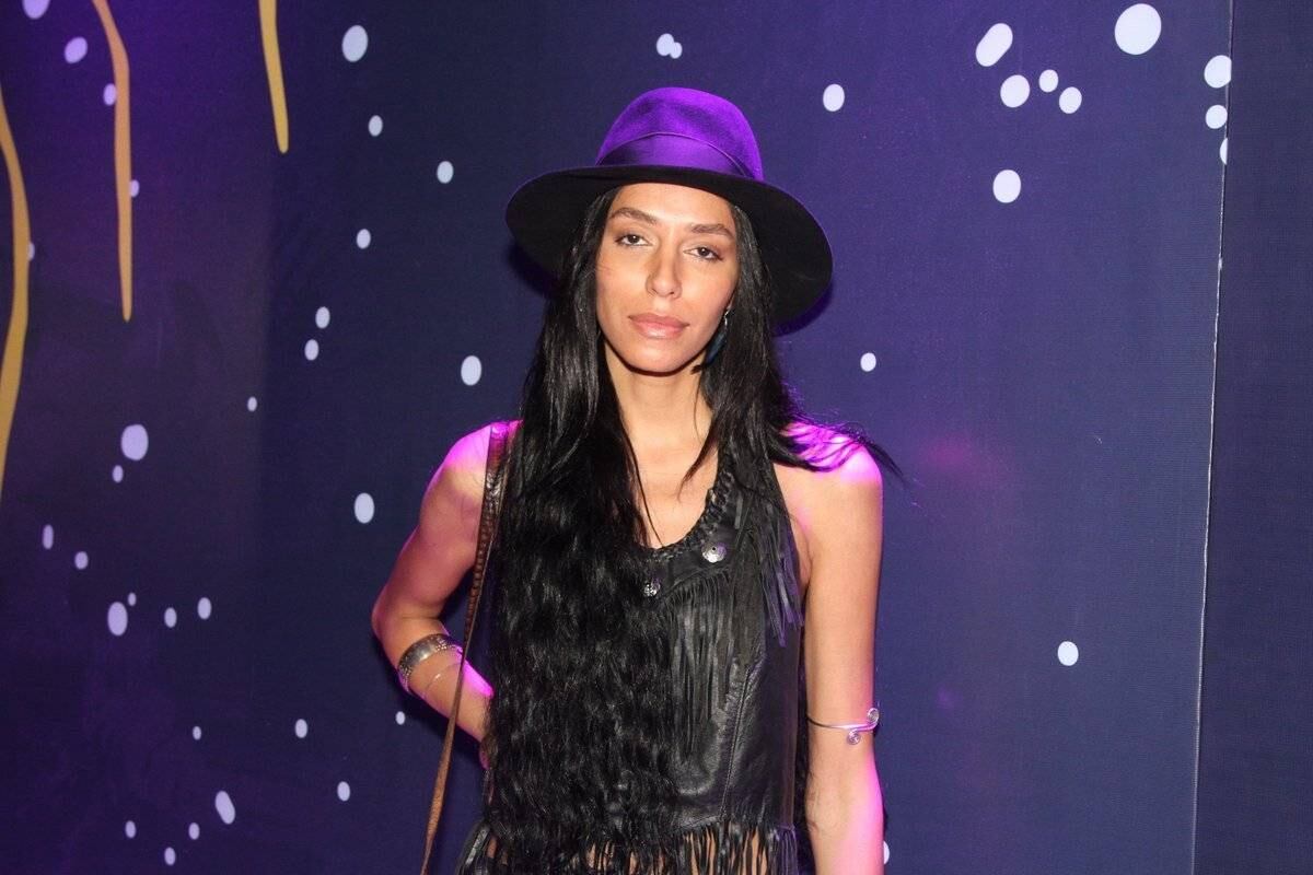 A modelo Lea T em camarote