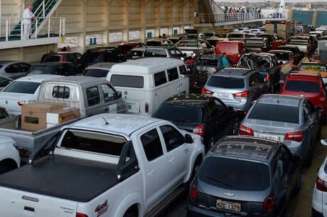 Imagens dos carros durante a travessia