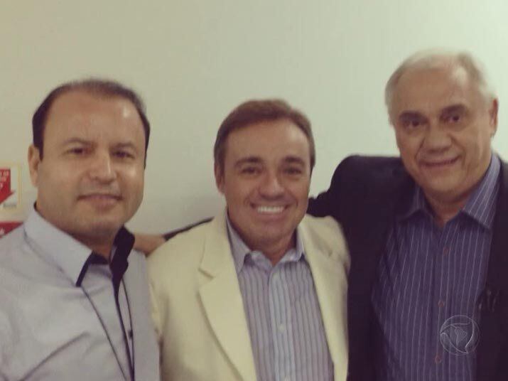Marcelo Rezende fez questão de registrar o encontro com o Gugu