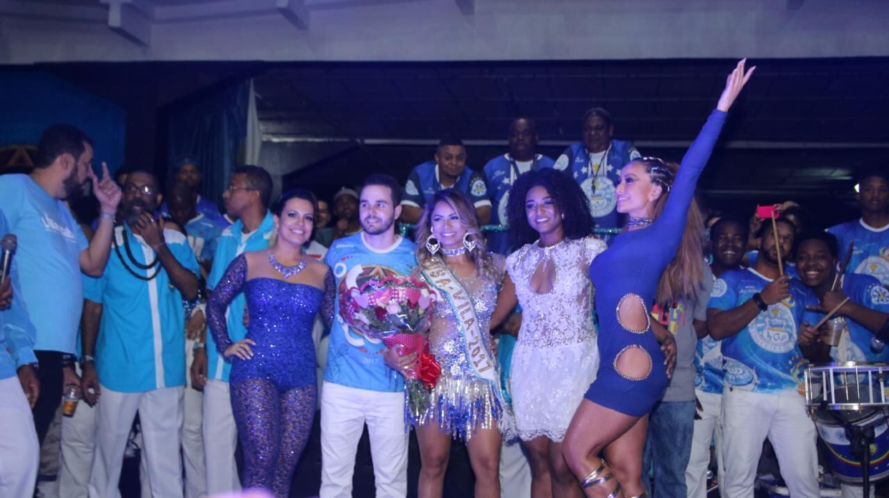 Lexa foi escolhida musa da Vila Isabel para o carnval 2017