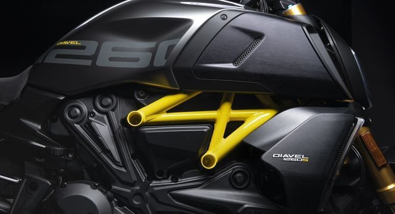 Moto tem controle de tração e ABS para curvas