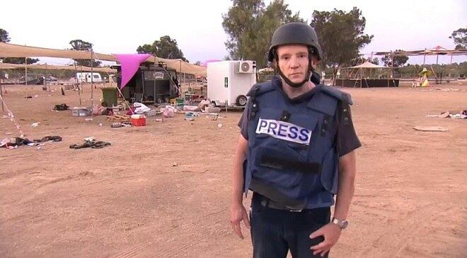 Durante o ano, Roberto Cabrini mostrou a força do jornalismo da RECORD com grandes coberturas no Brasil e pelo mundo. Desde guerras políticas, conflitos territoriais, casos criminais, desastres naturais e até mesmo situação de refugiados, o jornalista investigativo documentou tudo, acompanhado da sua equipe. Relembre as melhores reportagens do Câmera Record de 2023