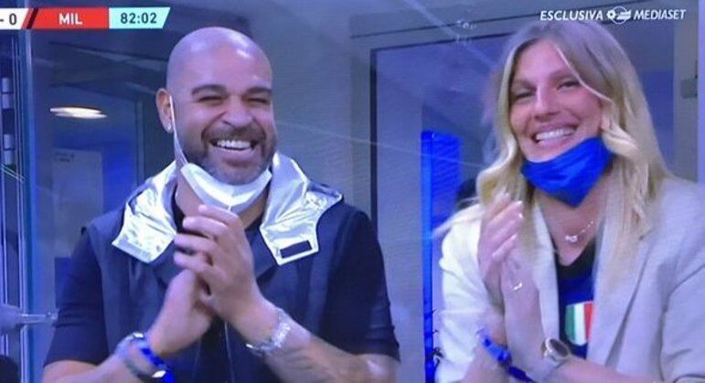 Na tribuna, a alegria do 'Imperador'