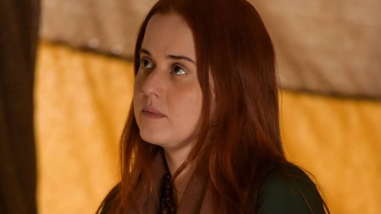 O choro de Ana não abalou Penina, que confiante contestou: "Foi
bom você mencionar a alegria do nosso marido, vamos ver quão alegre ele [Elcana] vai
ficar quando eu der a boa notícia: eu estou esperando outro filho", anunciou.  