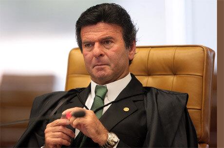 Decisão de Luiz Fux manda Congresso apreciar vetos em ordem cronológica