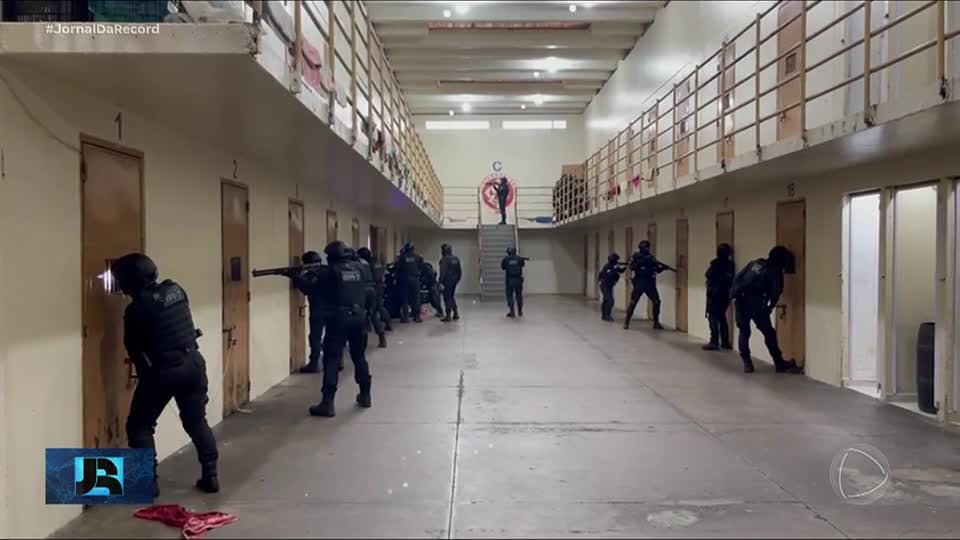 Presidiários extorquem R$ 1,8 milhão de vítima que caiu em golpe dentro de aplicativo de encontro