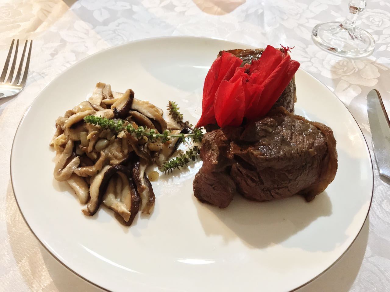 Latino, Jéssica Rodrigues