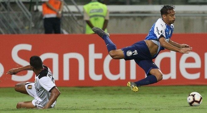 Gustavo Scarpa deu uma assistência na vitória do Palmeiras sobre o Melgar, do Peru