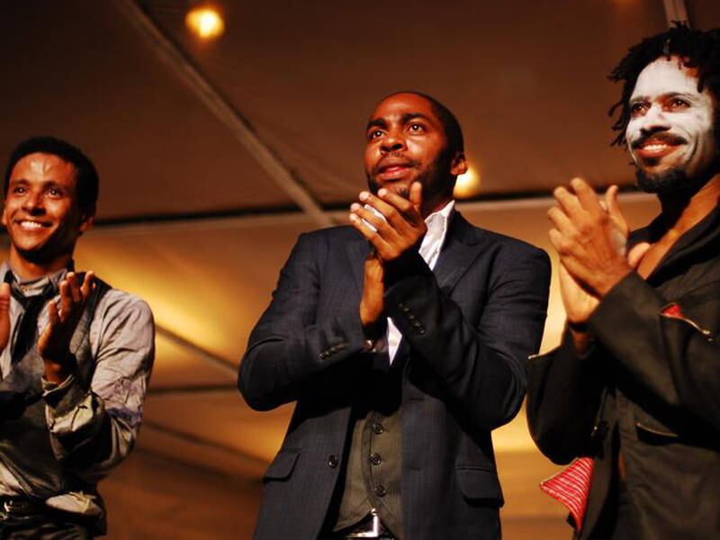 A peça

O espetáculo Namíbia, Não!, escrita por Aldri e dirigida pelo baiano Lázaro Ramos, estreou nos palcos de Salvador em março de 2011.  Depois, seguiu para diversas capitais do País, alcançando mais de cem mil espectadores, ao longo de suas 234 apresentações.

O livro

Publicado em 2012, o livro foi vencedor do Prêmio Jabuti de Literatura 2013, na categoria ficção juvenil