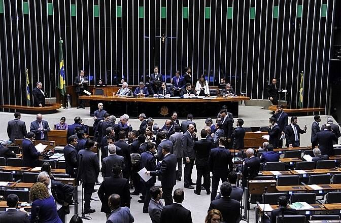 Câmara vota em segundo turno PEC 241