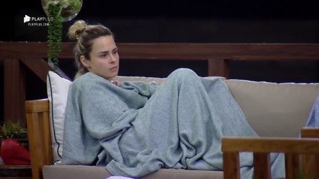 Em conversa com Catia na noite seguinte, Ana Paula declarou que caso a rival voltasse para a sede, queria enfrentá-la na Roça seguinte