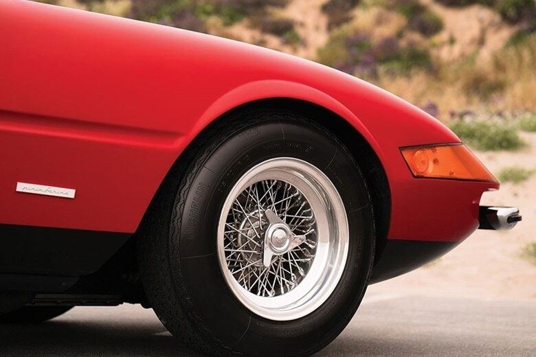 Veja mais fotos deste Ferrari 365 GTB/4 Daytona Spider