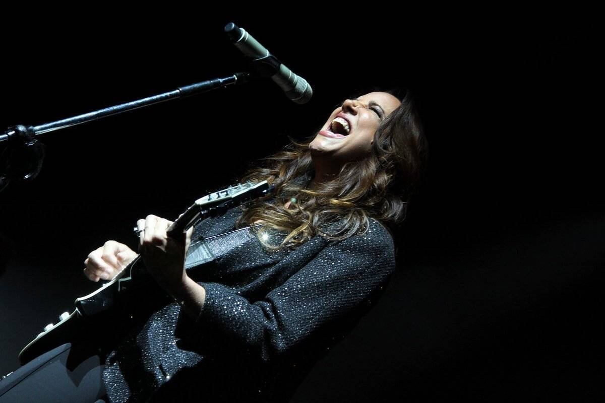 Ana Carolina fez uma apresentação e tanto no Citibank Hall, na Barra da Tijuca, no Rio, na noite de sexta-fera (7)