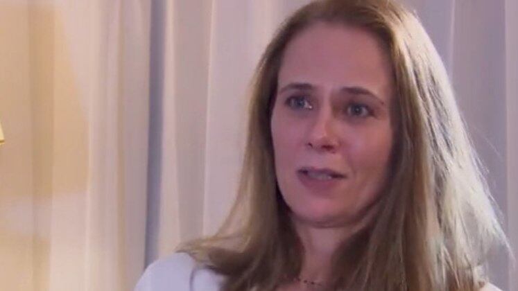 O Domingo Espetacular exibiu a entrevista exclusiva de Roberto Cabrini com o empresário condenado a 16 anos por matar o próprio irmão. Matteo Petriccione falou pela primeira vez, quatro anos depois de assassinar Marcelo Petriccione, dentro da concessionária de carros de luxo da família. Revelações de uma festa de final de ano que acabou em tragédia. A esposa de Marcelo, Tatiana Mesquita, até hoje procura uma justificativa para o assassinato do marido. Entenda o caso