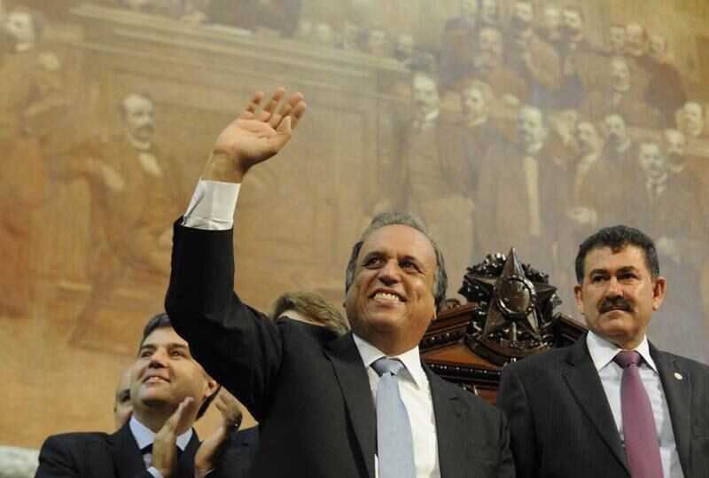 Pezão tomou posse nesta sexta-feira como governador do RJ