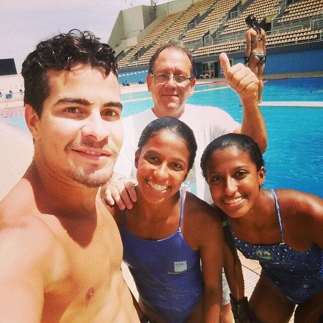 Na história de Gilberto Braga, Ricardo Linhares e João Ximenes Braga, o
personagem vai morar no Morro da Babilônia, no Leme, e sonha se
classificar para as Olimpíadas de 2016, no Rio. No Instagram, o ator compartilhou fotos com sua equipe de treinamento.

— Construção meu mais novo personagem Diogo. Essa é minha nova equipe , meu professor @Rgsaltos e minhas parceiras @nicoli_maia @natalicruz, Muito obrigado por toda a ajuda , conto e preciso muito de Vcs ! Amando esse novo desafio , Dar vida a um atleta de Saltos Ornamentais.
