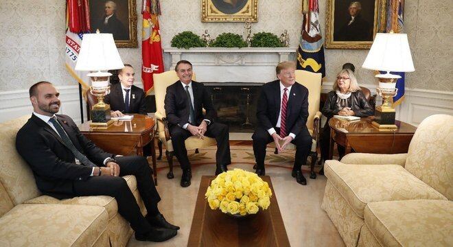 Eduardo e Bolsonaro se reuniram com Trump em março de 2019