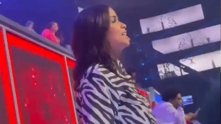 Flavinha Katz compartilhou um vídeo cantando Who You Are, de Jessie J, antes de começara as gravações e deu um show! A jurada ainda mostrou como faz para produzir seus conteúdos de looks do episódio