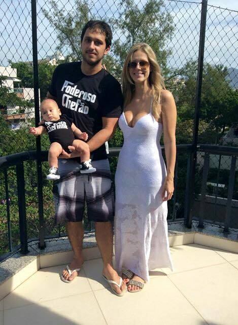 Não que seu corpo tenha mudado depois da gestação. Poucos meses depois de Romeu nasceu, Rachel já ostentava um corpão de novo