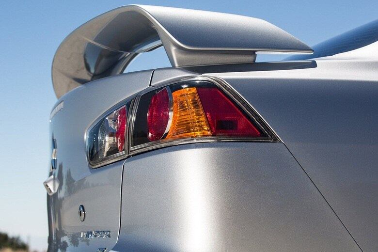 Mitsubishi Lancer 2016