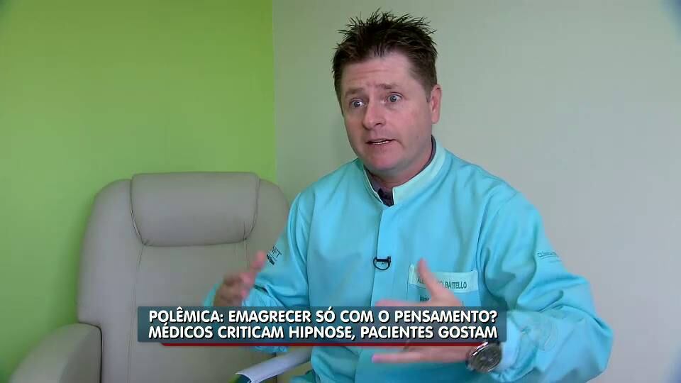 Baitello recomenda cinco sessões, a um custo que vai de R$ 1600 a R$ 2000. Ele assegura que o índice de sucesso chega a 90%, especialmente se o paciente não precisa perder muitos quilos.

—  Para quem precisa perder 40 kg, pode até ajudar, mas a gente indica para pessoas que queiram emagrecer até 15 kg

> Veja toda a programação da Record no R7 Play
