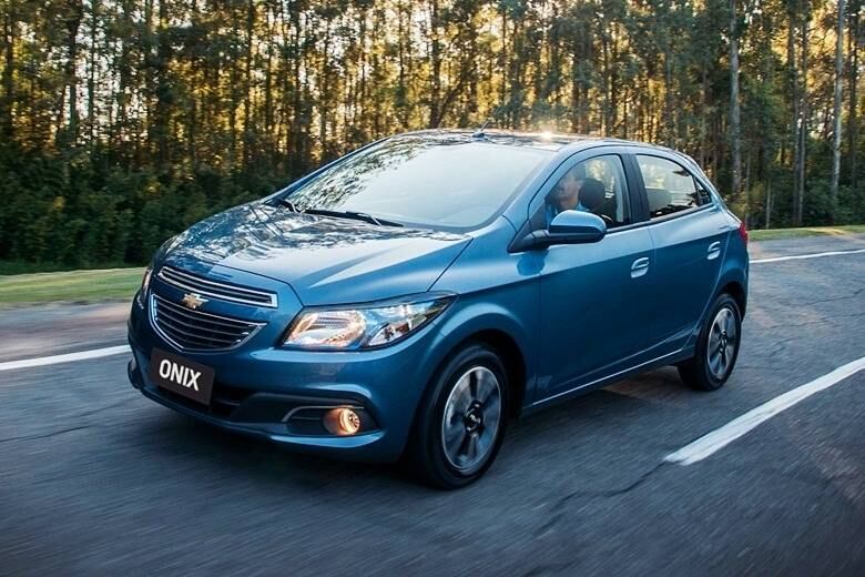 2º) Chevrolet Onix — 8.783 unidades