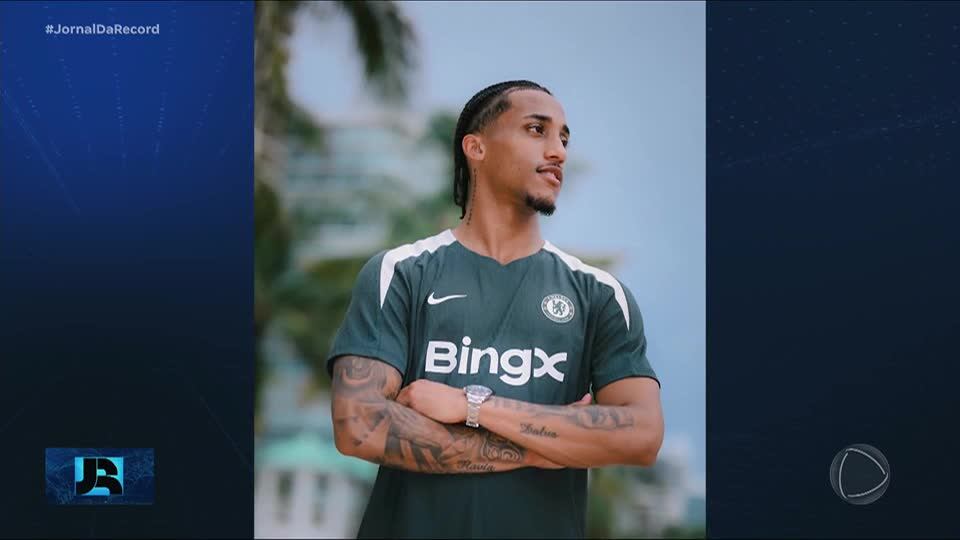 Chelsea, da Inglaterra, anuncia brasileiro João Pedro para reforçar o ataque