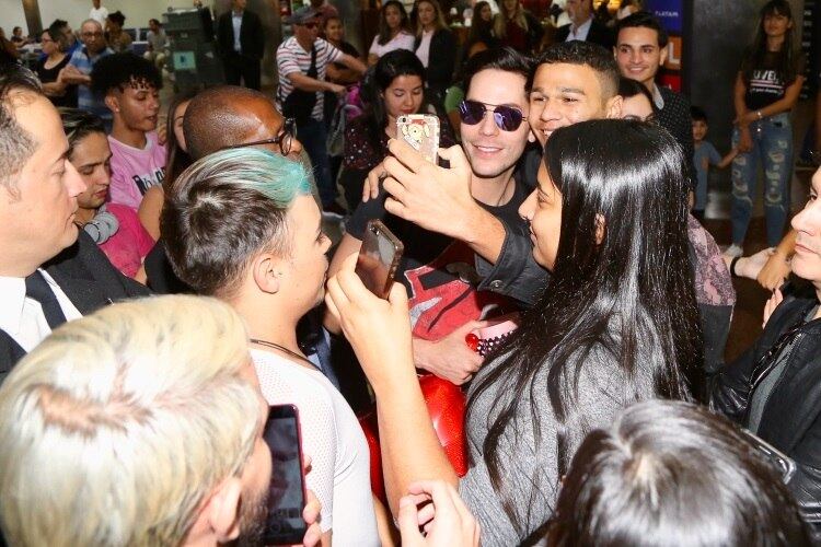 Christian Chávez tirou dezenas de selfies com os fãs