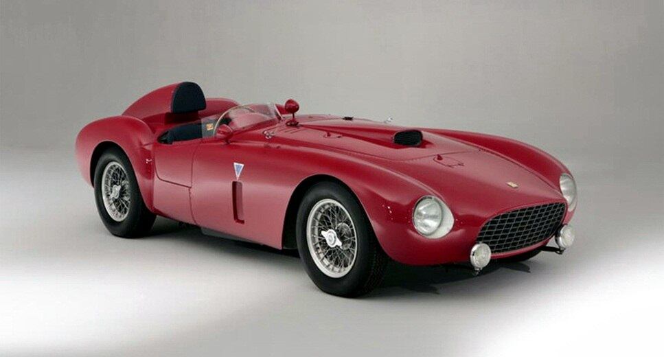 

Ferrari 375-Plus
Spider Competizione (ano 1954) — equipado com propulsor V12 de 4,9 litros,
ele chegou a ser chamado de “O Temível 49” por seu desempenho notável nas
corridas da época. Ele foi leiloado em junho deste ano, no Reino Unido, por R$
42 milhões (US$ 16,3 milhões)



Saiba tudo sobre carros! Acesse www.r7.com/carros