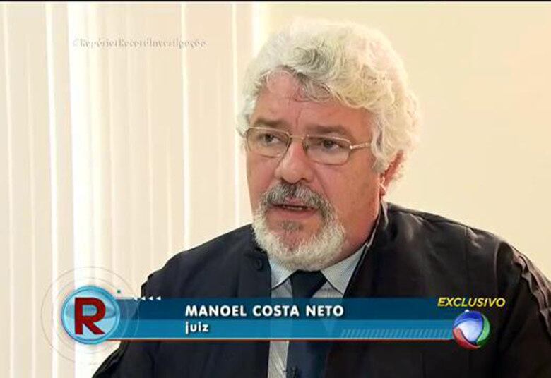 Segundo o juiz
de São Cristovão, a menina é mais uma vítima de uma visão preconceituosa e
ultrapassada que ainda sobrevive. Ele conta que já evitou vários leilões de
virgens.

— Duas adolescentes, uma de 12, outra de
14 anos, foram vendidas a dois comerciantes. Virgens! Nós conseguimos
chegar num sábado à tarde, 5 da tarde, e impedir a consumação