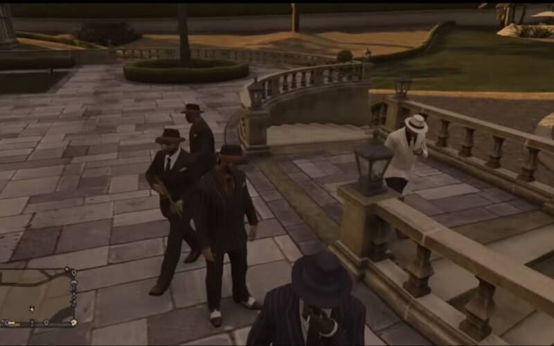 O personagem é abertamente envolvido com tráfico de drogas e com a máfia