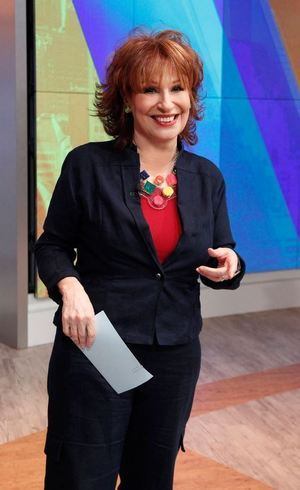 Joy Behar no cenário do The View