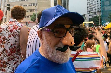 Ary curtiu bloco de rua em SP "disfarçado"