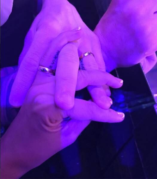 Messi e Antonella até exibiram uma tatuagem de casal, como marca do amor entre eles...