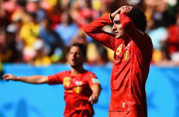 A bélgica pressionou a Argentina, mas não conseguiu emparar a partida. Marouane Fellaini lamenta chance perdida no final do jogo.