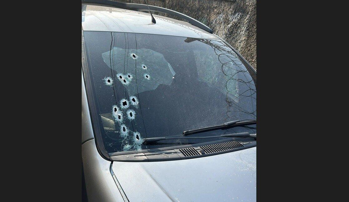 Viatura descaracterizada é alvejada durante diligência em BH