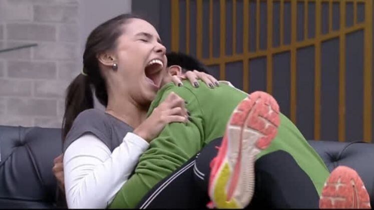 Mais vezes sendo Casal Power
Geórgia e Thiago superaram seus próprios limites durante o confinamento e conquistaram o posto de Casal Power por três vezes, sendo duas seguidas. Os dois se tornaram a dupla mais vencedora da Prova dos Casais da temporada!