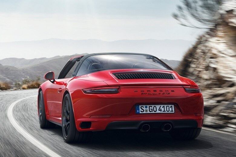 Porsche 911 GTS 2018