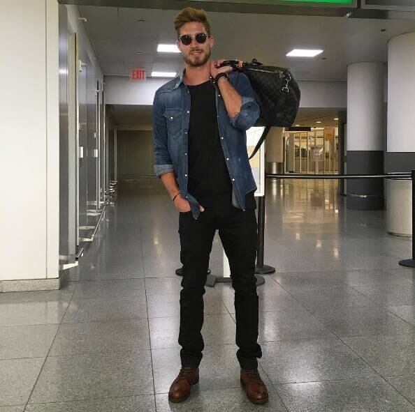 Kevin atrai os olhares da mulherada nas partidas do PSG
