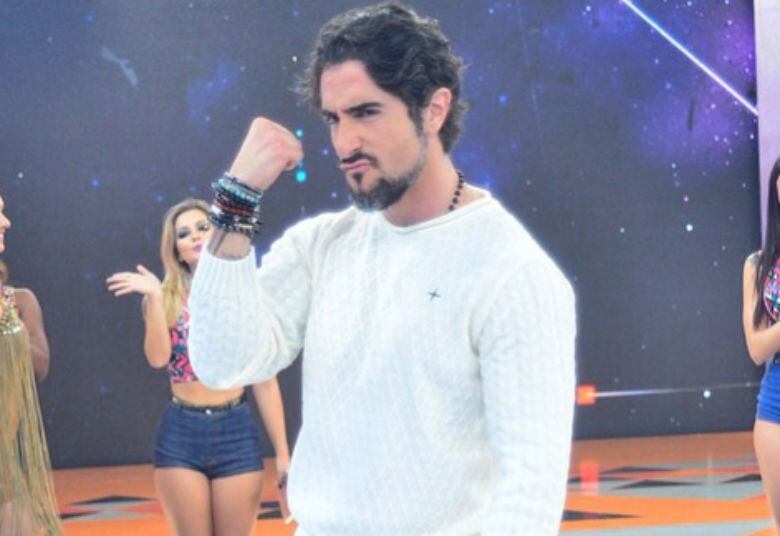 Team Treta

+ Lá vem! Dupla Cacio e Marcos aponta o que gosta e o que não gosta no outro

+ Juju Salimeni faz número de contorcionismo impressionante no Legendários deste sábado (11)

+ Milene Domingues fala da relação com o filho: “Ciúmes de mãe”
